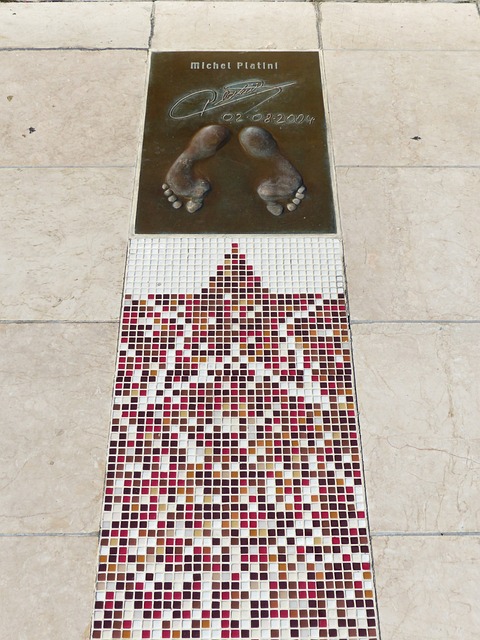 江南体育官方网站